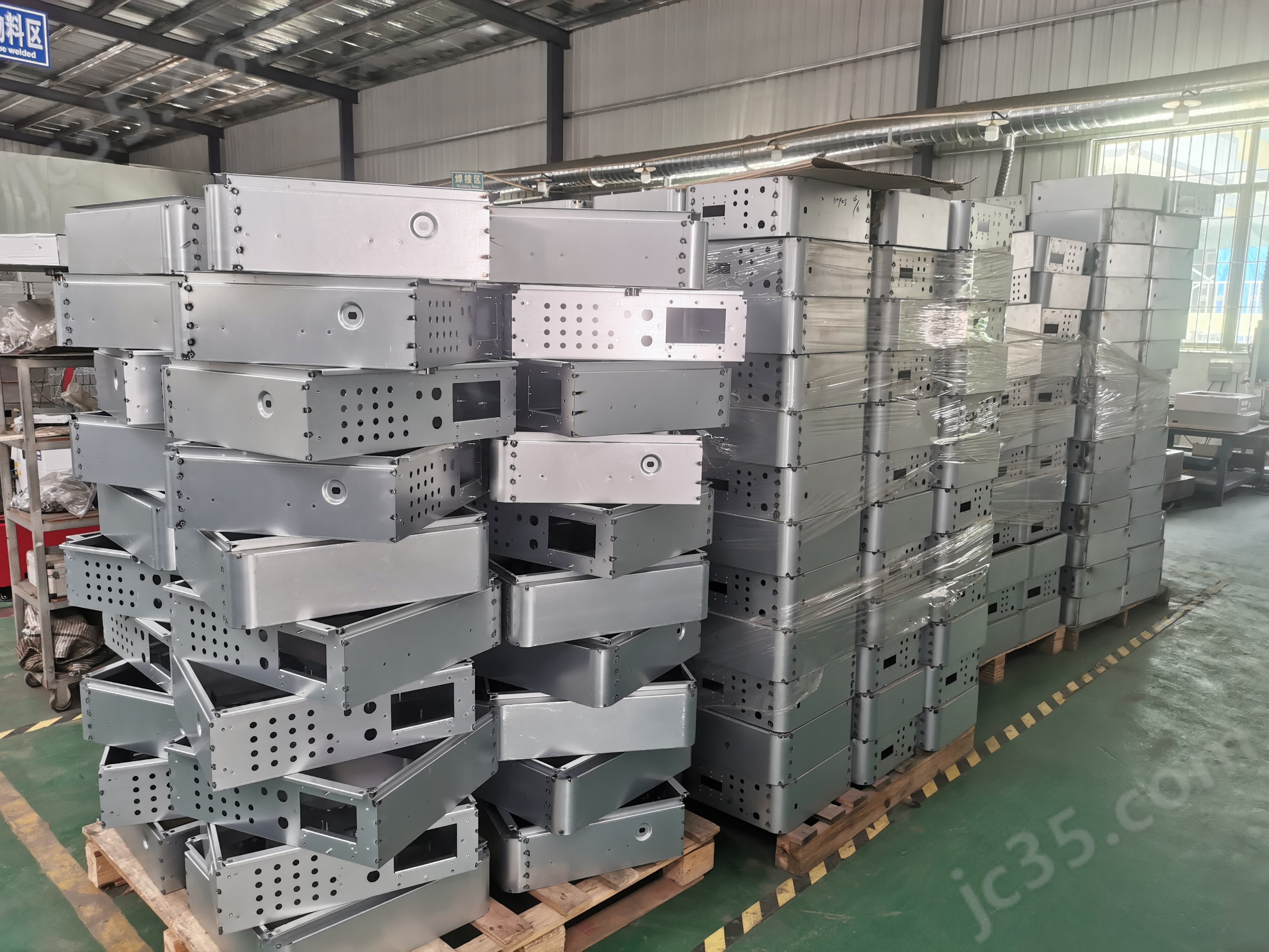 鈑金箱體連續(xù)光纖激光焊接機